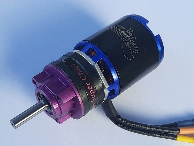 Leopard LC500 6pol>br>2450KV<br>Welle 3.17mm